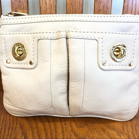 Marc by Marc Jacobs Off White Wristlet - Picture 5 of 10